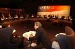 Prime Minister Attends the Fourth Asia-Europe Meeting (ASEM4) (Day Two)