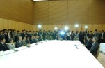 Prime Minister Koizumi Meets Families of Abductees