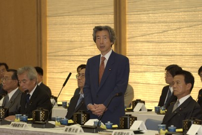 Prime Minister Meets with the Chairpersons of Prefectural Assemblies 