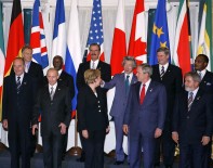 Group photograph with the leaders of invited countries and the heads of international organizations