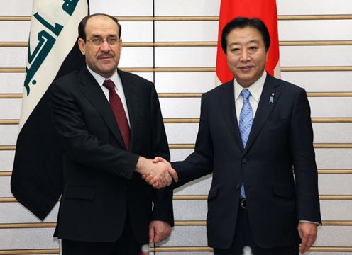 Photograph of Prime Minister Noda shaking hands with Prime Minister of the Republic of Iraq Nouri al-Maliki