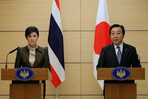 Photograph of the leaders attending a joint press announcement 2