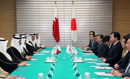 Photograph of the Japan-Bahrain Summit Meeting