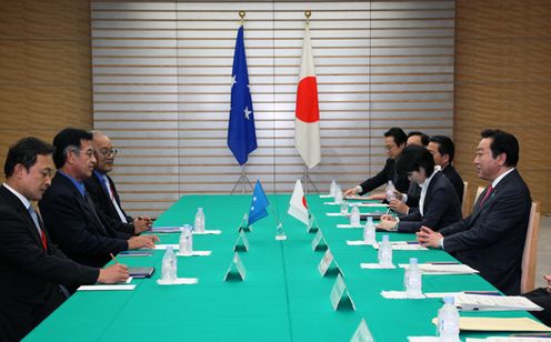 Photograph of the Prime Minister at the Japan-Micronesia Summit Meeting