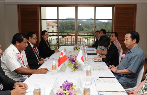 Photograph of the Japan-Tonga Summit Meeting
