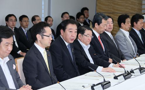 Photograph of the Prime Minister delivering an address at the meeting of the Intellectual Property Strategy Headquarters 1