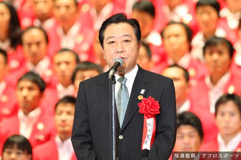 Photograph of the Prime Minister delivering an address at the send-off event for the Japanese National Team of the London 2012 Games of the XXX Olympiad 3 (Photograph courtesy of AfloSport)