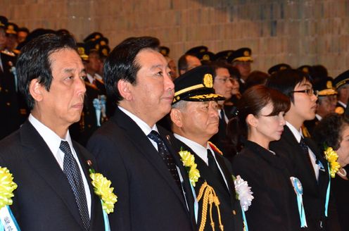 Photograph of the Prime Minister attending the Memorial Service for Firefighters Who Lost Their Lives on Duty