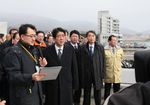 Photograph of the Prime Minister observing Takata District 1