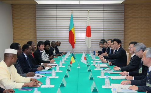 Photograph of the Japan-Benin Summit Meeting