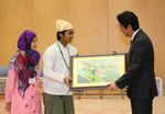 Photograph of the Prime Minister receiving a courtesy call from the first JENESYS 2.0 ASEAN youth delegation