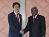Photograph of Prime Minister Abe shaking hands with President Armando Emilio Guebuza of the Republic of Mozambique