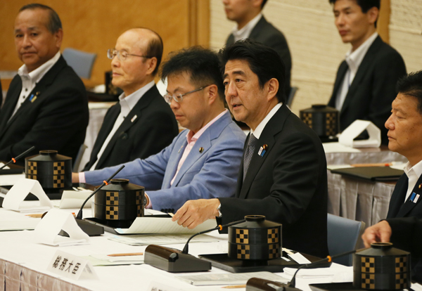 Meeting with Chairpersons of Prefectural Assemblies (The Prime Minister