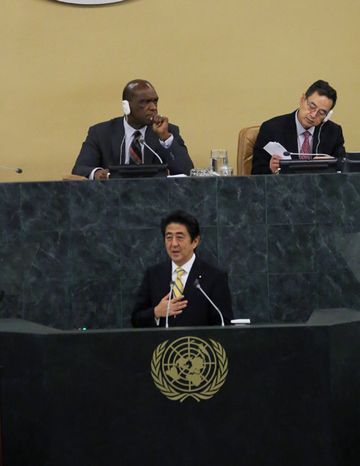 Photograph of the Prime Minister delivering an address at the General Debate (2)