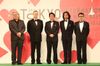Photograph of the Prime Minister posing for a commemorative photograph at the Tokyo International Film Festival (TIFF) (1)