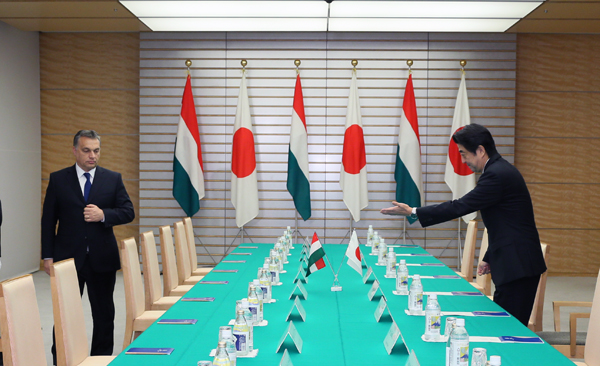 Japan-Hungary Summit Meeting, Signing Ceremony, and Joint Press ...