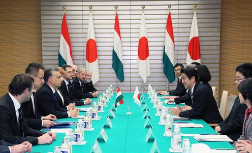 Photograph of the Japan-Hungary Summit Meeting