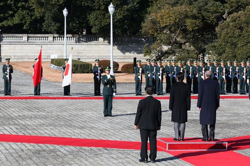 Photograph of the welcome ceremony for H.E. Recep Tayyip Erdoğan, Prime Minister of the Republic of Turkey, and Mrs. Erdoğan (2)