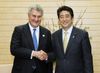 Photograph of Prime Minister Abe shaking hands with H.E. Mr. Jesús Posada Moreno, Speaker of the Congress of Deputies of Spain
