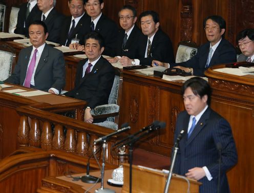Photograph of the Prime Minister listening to the debate at the plenary session of the House of Representatives