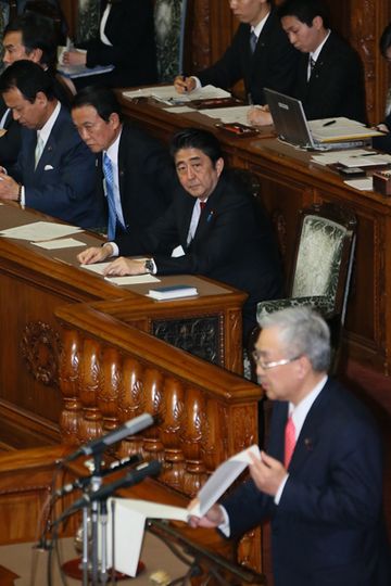 Photograph of the Prime Minister attending the plenary session of the House of Councillors (1)