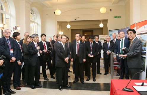 Photograph of the Prime Minister attending the event on Japan-UK nuclear cooperation