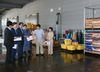 Photograph of the Prime Minister visiting a processing facility for fishery products (1)
