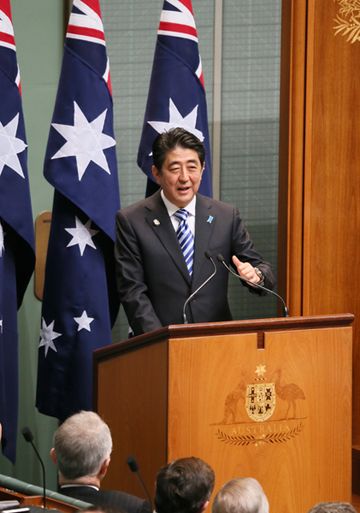 Photograph of the Prime Minister delivering an address to the Australian Parliament (1)