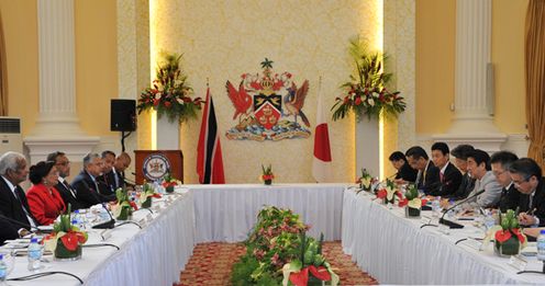 Photograph of the Japan-Trinidad and Tobago Summit Meeting (2)