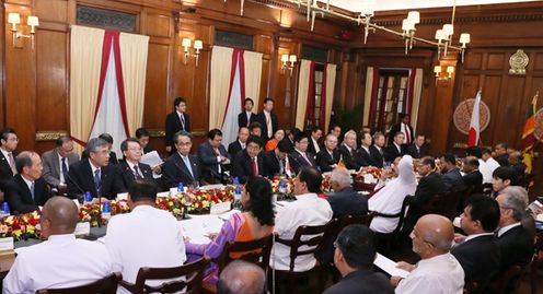 Photograph of the Japan-Sri Lanka Expanded Summit Meeting
