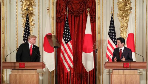 Photograph of the Japan-U.S. joint press conference (2)