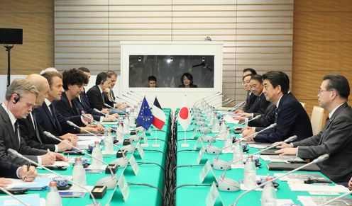 Photograph of the Japan-France Summit Meeting