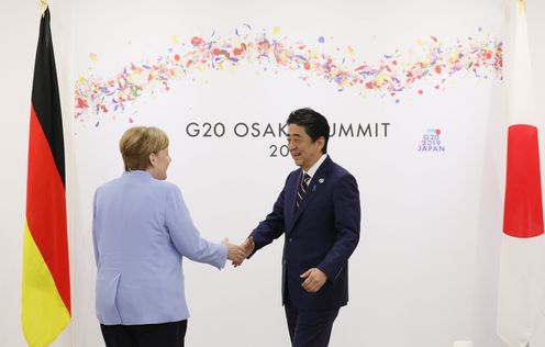 Photograph of the Japan-Germany Summit Meeting (1)