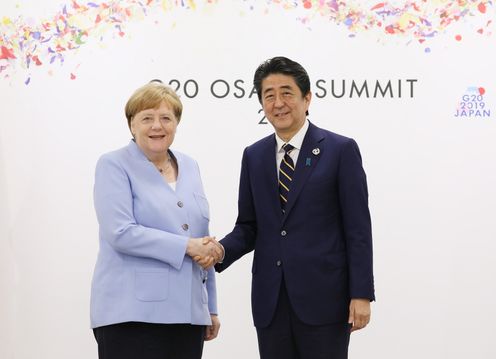 Photograph of the Japan-Germany Summit Meeting (2)