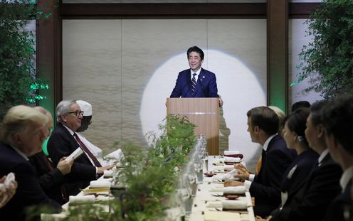 Photograph of the Prime Minister delivering an address at the dinner