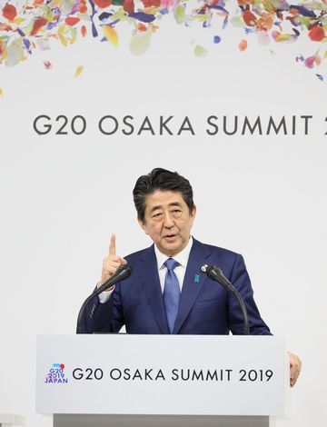 Photograph of the press conference by the President of the G20 Osaka Summit (1)
