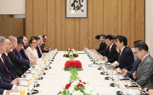 Photograph of the Japan-Turkey Summit Meeting (2)