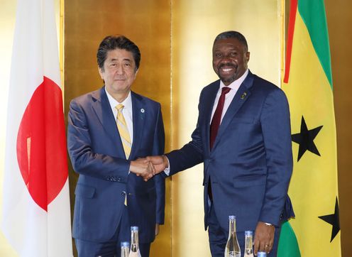 Photograph of the Japan-Sao Tome and Principe Summit Meeting