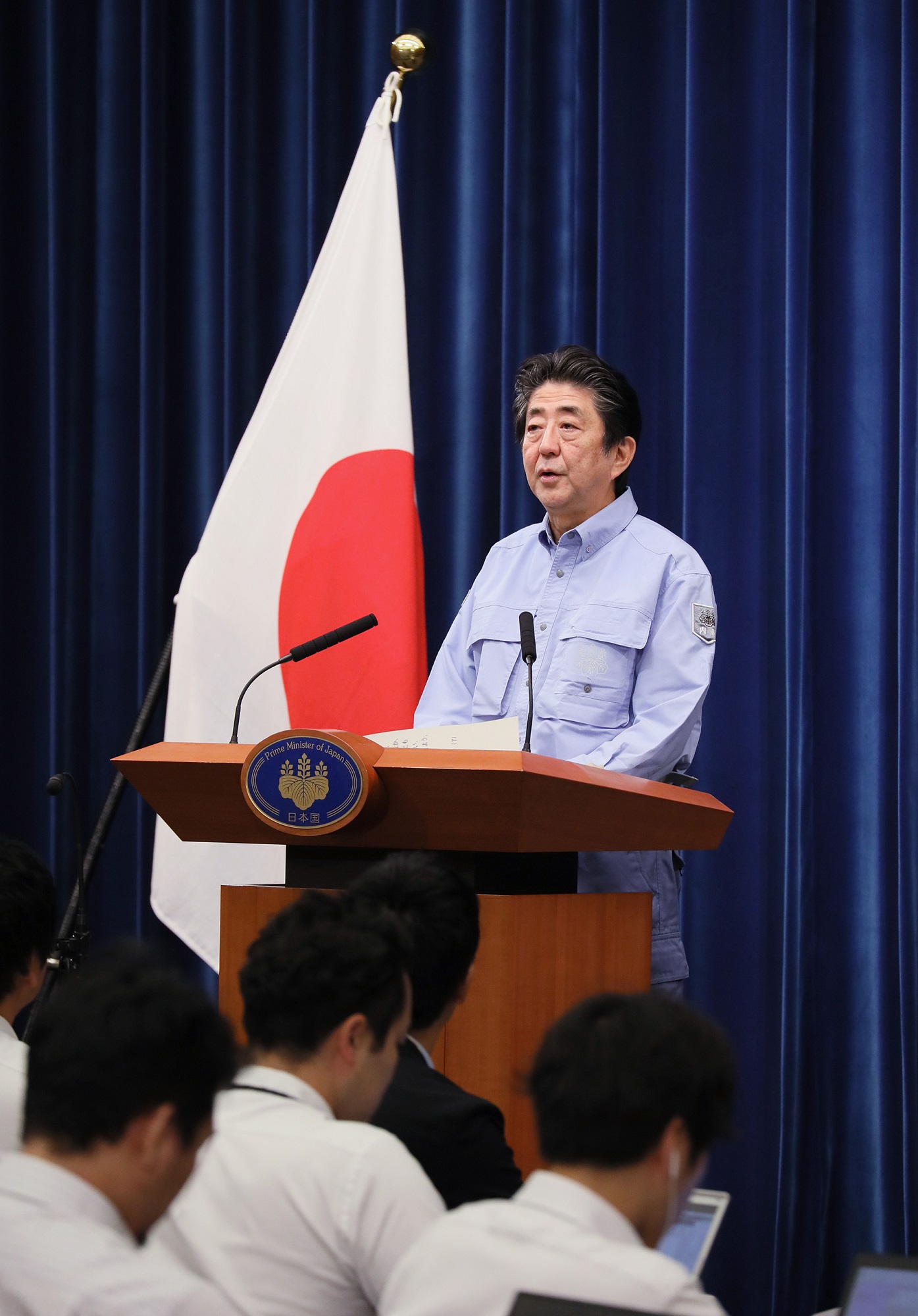 Photograph of the Prime Minister holding the press conference (3)