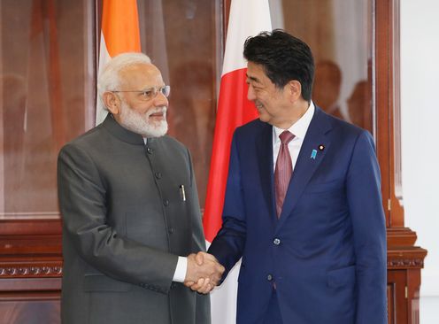 Photograph of the Japan-India Summit Meeting (2)