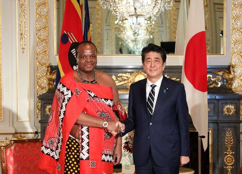 Photograph of the Japan-Eswatini Summit Meeting (1)