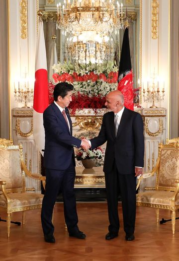 Photograph of the Japan-Afghanistan Summit Meeting (2)