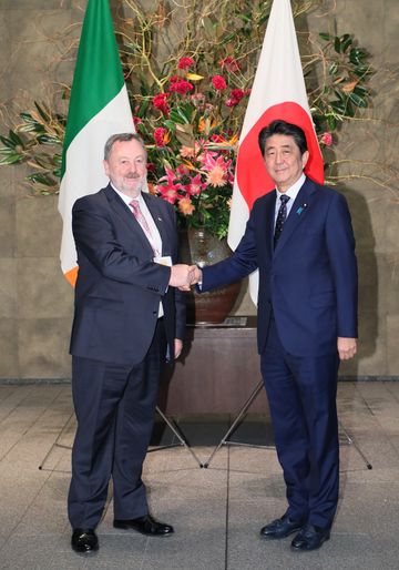 Photograph of the Prime Minister receiving a courtesy call from the Cathaoirleach of Seanad Éireann (2)