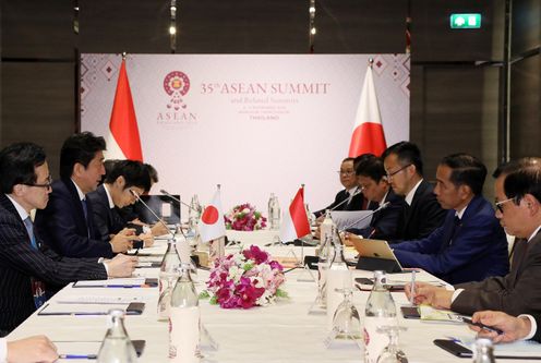 Photograph of the Japan-Indonesia Summit Meeting (2)