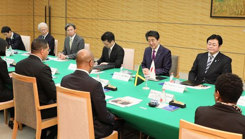 Photograph of the Japan-Jamaica Summit Meeting (2)