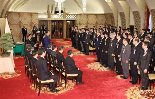 Photograph of the Prime Minister delivering an address (2)