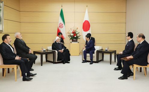 Photograph of the Japan-Iran Summit Meeting (4)