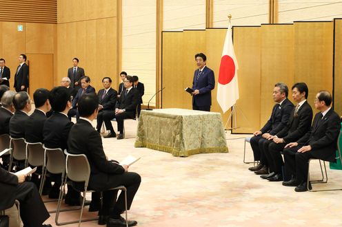 Photograph of the Prime Minister delivering an address (2)