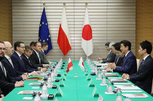 Photograph of the Japan-Poland Summit Meeting (1)