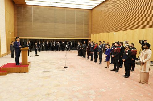 Photograph of the Prime Minister delivering an address (1)